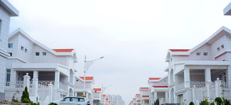 Houses in a neighborhood